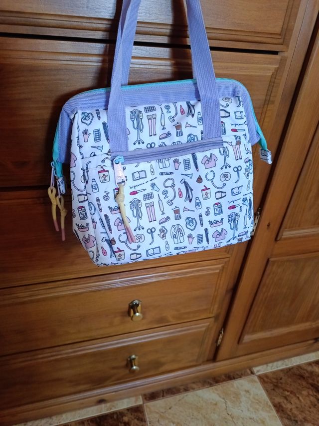 Nevera enfermera en apuros