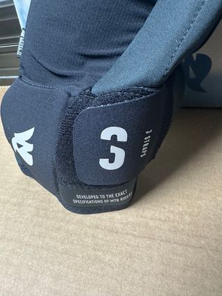 Ginocchiere Bluegrass 3Straps Knee