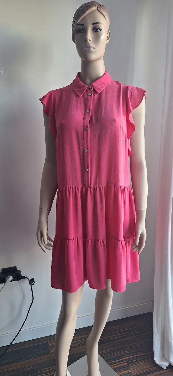 Vestido fucsia corto