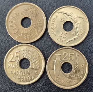  7 monedas mas 4 de 25 pts con agujero.