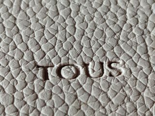 Tous
