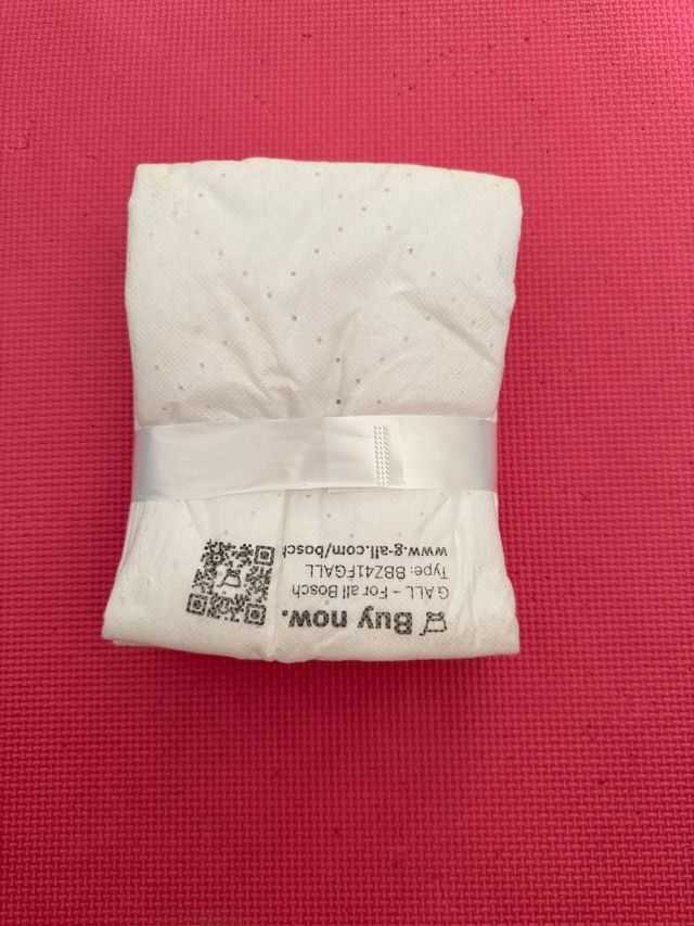 Cuatro Sacos para aspirador Bosch cuatro.