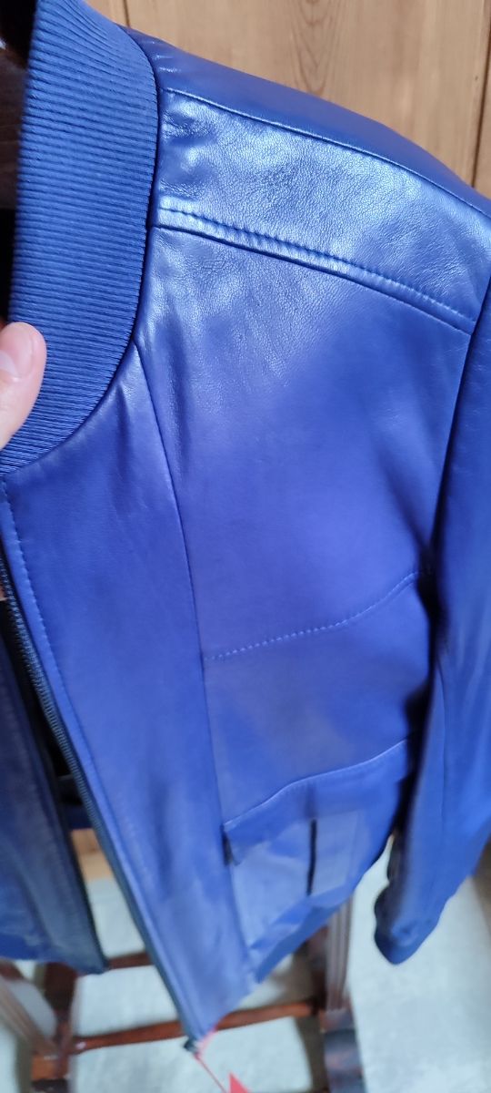CAZADORA BOMBER PIEL HUGO BOSS LIMITADA