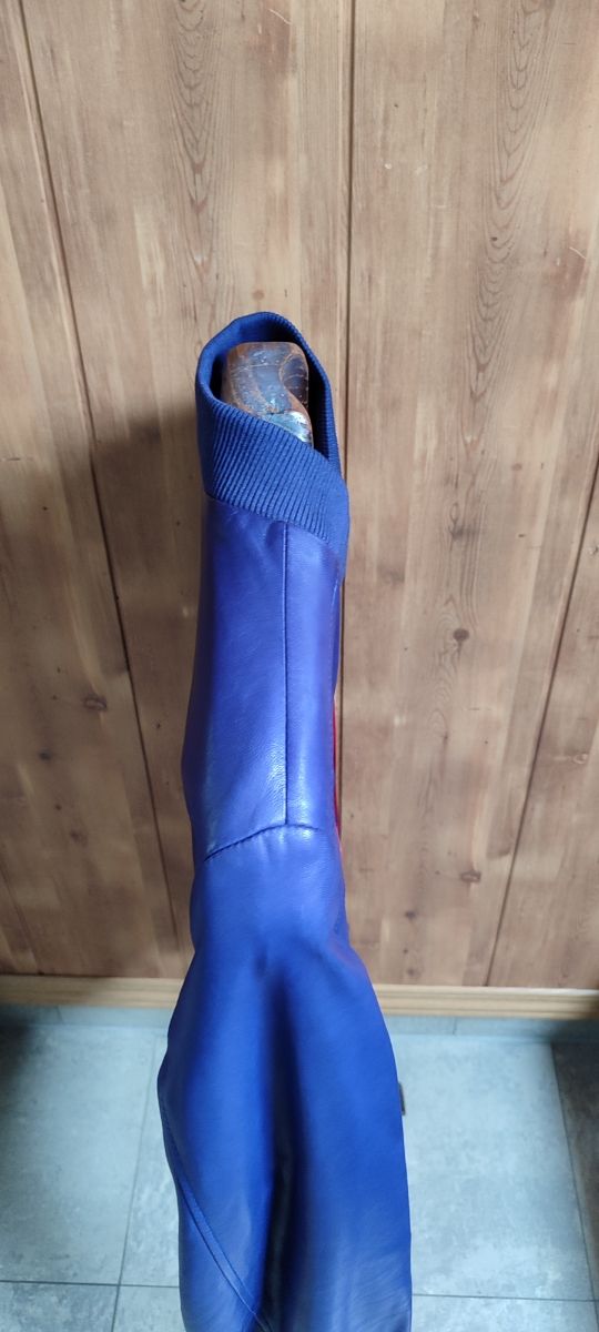 CAZADORA BOMBER PIEL HUGO BOSS LIMITADA