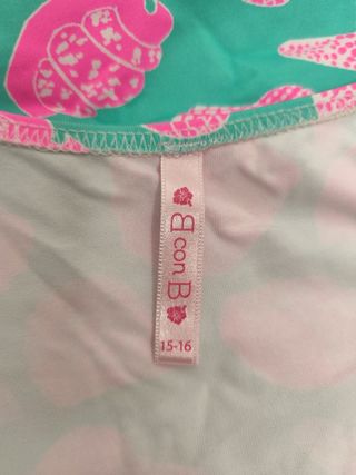 Bañador niña . Talla 15-16. A estrenar 