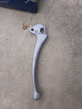 Muchos repuestos de Vespa antigua