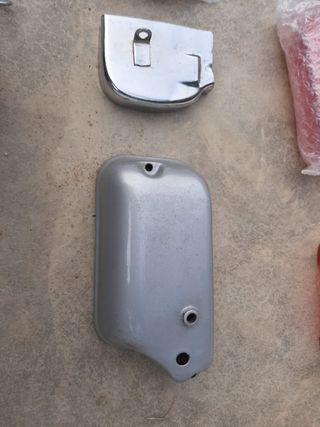 Muchos repuestos de Vespa antigua