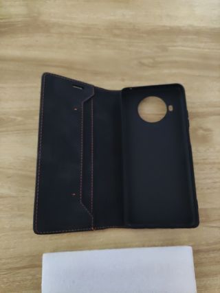 Funda Xiaomi Mi10T Lite 5G con cierre imantado.