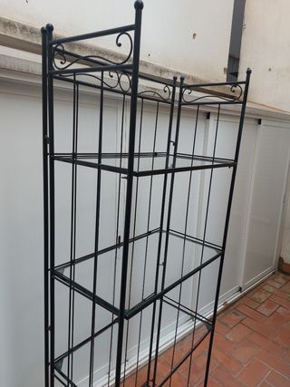 Estanteria hierro forjado.