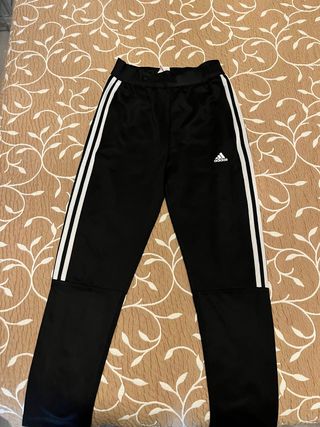 Chándal Adidas parte inferior 