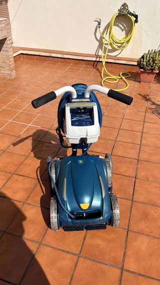 LIMPIAPISCINAS VORTEX 3 4WD + CARRO DE TRANSPORTE