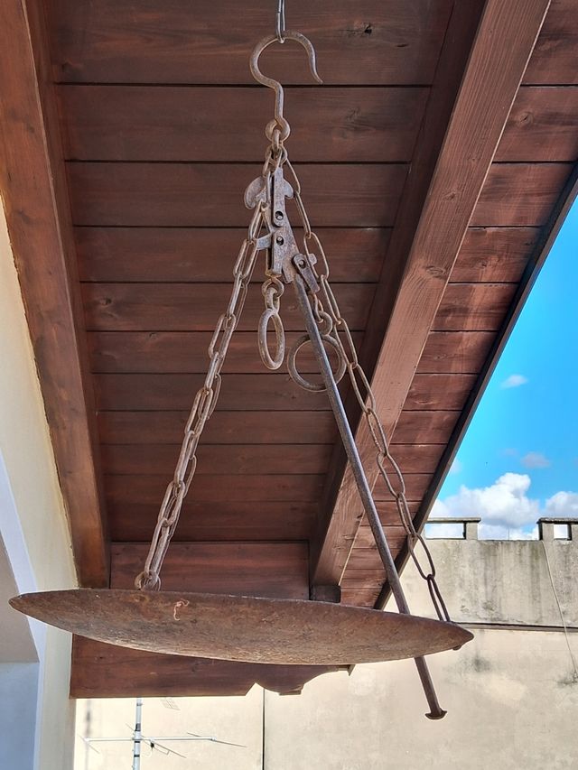 Vecchia bilancia stadera 900