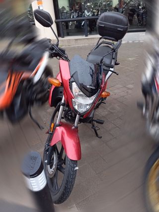 Honda modelo CBF 125 Teléfono: 612512522