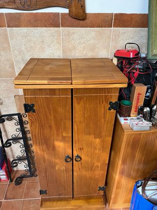 MUEBLE BAR con barra abierta mide 106