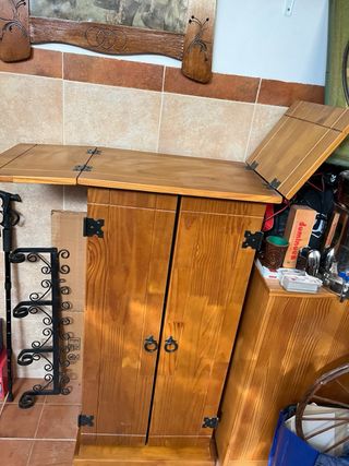 MUEBLE BAR con barra abierta mide 106