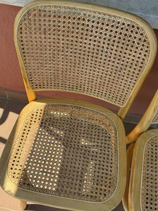 Sillas madera estilo colonial SOLO DISPONGO de 2