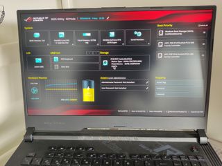 ASUS ROG STRIX SCAR 17 (17 pulgadas).