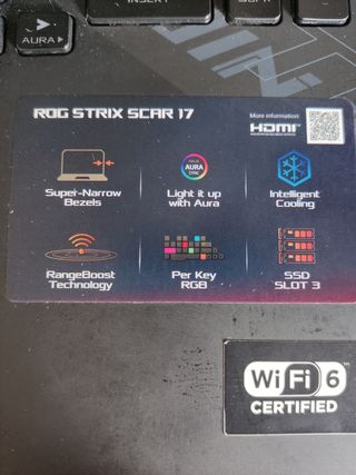 ASUS ROG STRIX SCAR 17 (17 pulgadas).