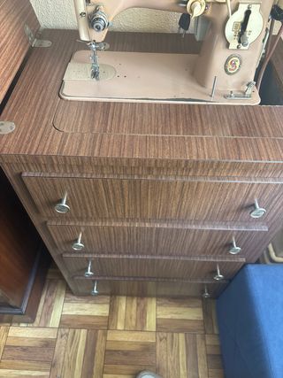 Maquina coser Singer