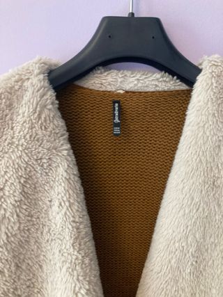 Chaqueta doble faz camel Stradivarius