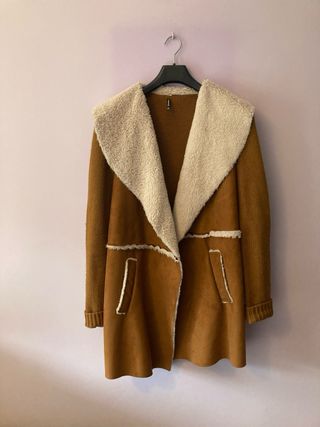 Chaqueta doble faz camel Stradivarius