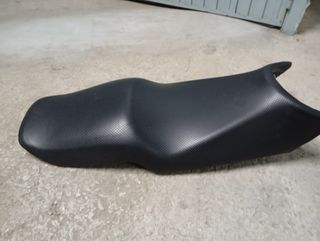 Asiento Yamaha FZ6