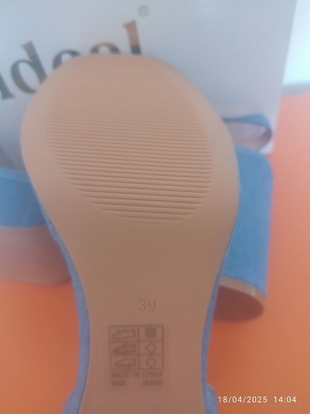 SANDALIAS TIRAS NUEVAS