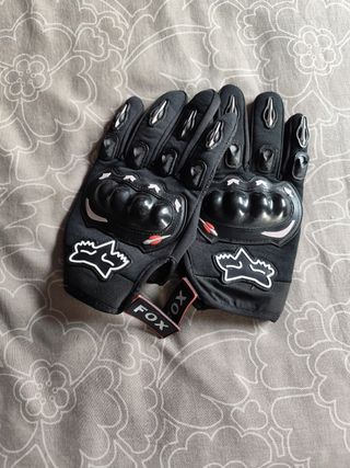 Guantes Fox con protecciones