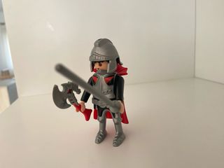 Playmobil muñeco caballero