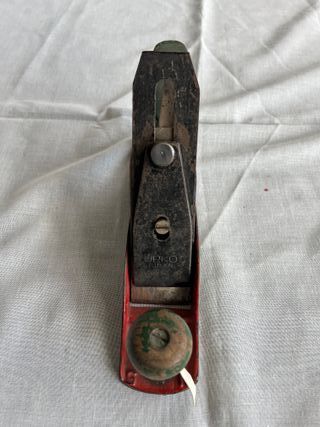 CEPILLO METÁLICO DE CARPINTERO URKO