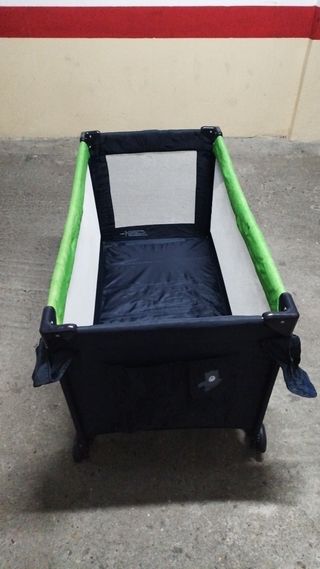 Cuna de viaje