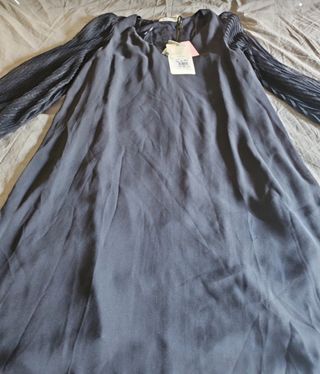 Vestido con etiqueta Naf Naf talla 34