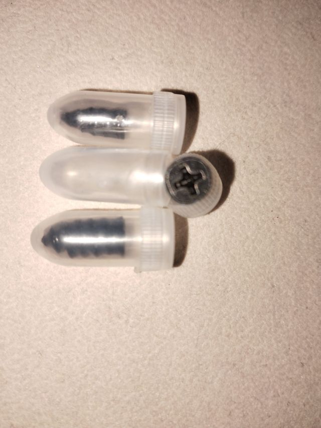 Tornillos repara pinchazos