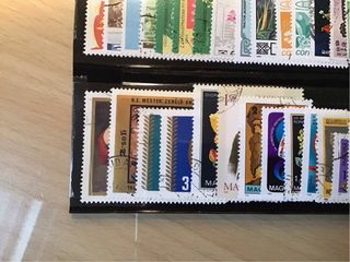 Francobolli raccolta 50 esemplari