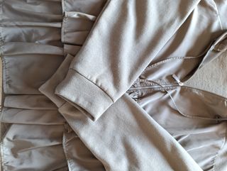 Sudadera oversize caqui de Zara