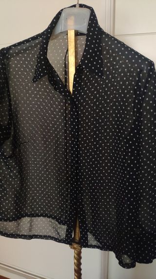 Camisa de topos marca Cortefiel talla 44