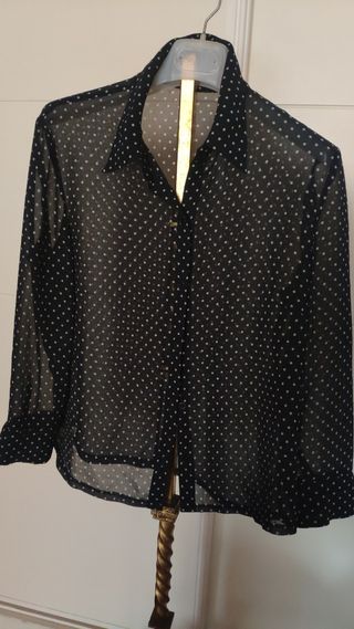Camisa de topos marca Cortefiel talla 44