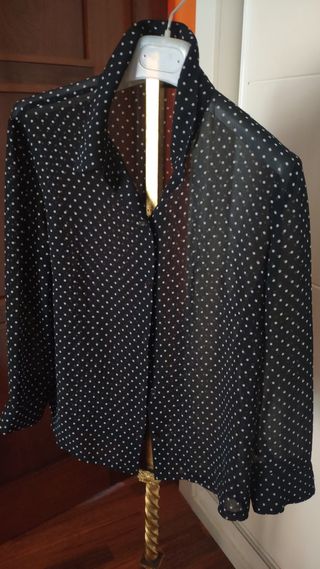 Camisa de topos marca Cortefiel talla 44
