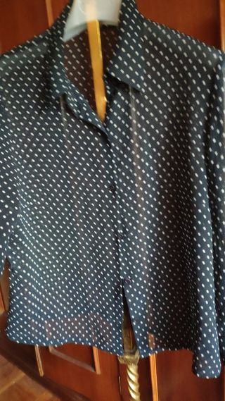 Camisa de topos marca Cortefiel talla 44