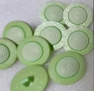 Lote 15 botones- 8 modelos