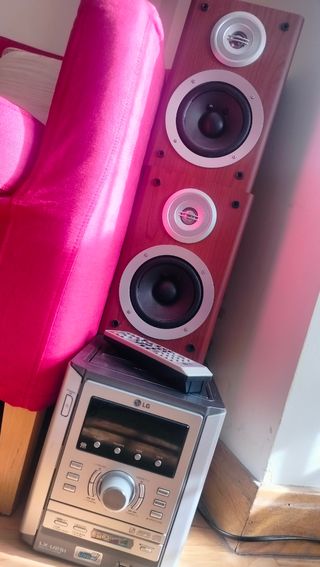 Equipo de música  40w X 40w