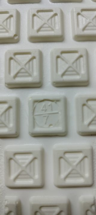 Zapatos de trabajo blancos.