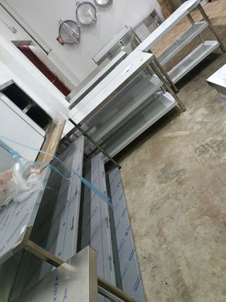 MESA ACERO CON BALDA 1M