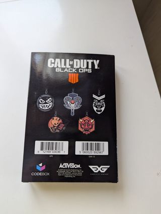 Pack 5 Llaveros Escudos COD Black Ops 4 Sin Abrir