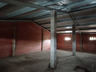 Casa, dos pisos, garage grande