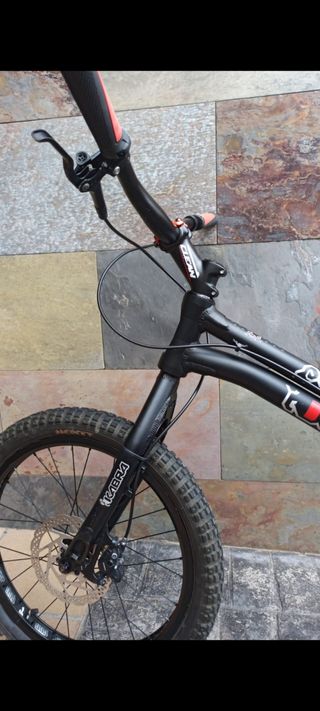 Bicicleta trial