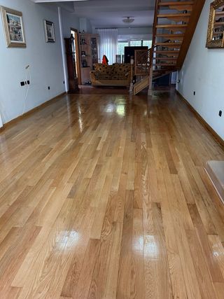 Acuchillado, Lijado y barnizado de parquet