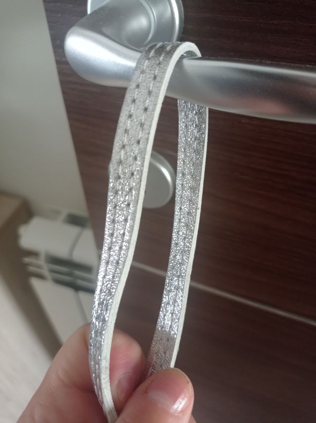 Cinturino da polso per borsa da donna