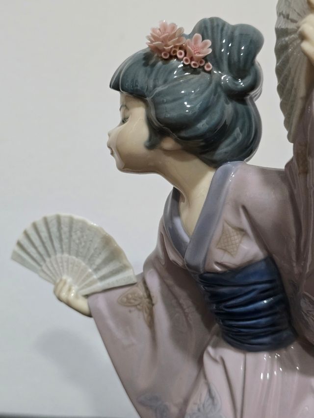 Figura Lladró porcelana Madame Butterfly 29cm.