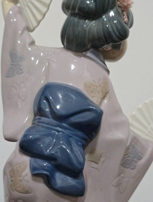 Figura Lladró porcelana Madame Butterfly 29cm.